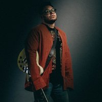 Image of Andrew Garcia linking to their artist page due to link from them being at the top of the main table on this page