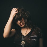 Avatar for the related artist Becky Warren