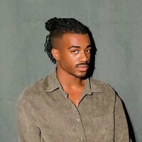 Image of BRONZE AVERY linking to their artist page due to link from them being at the top of the main table on this page