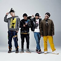 Image of Higher Brothers linking to their artist page due to link from them being at the top of the main table on this page