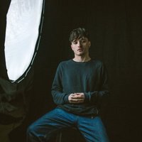 Image of Jack Vallier linking to their artist page due to link from them being at the top of the main table on this page
