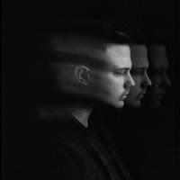Image of John Tibbs linking to their artist page due to link from them being at the top of the main table on this page