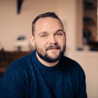 Image of Matt Wright linking to their artist page due to link from them being at the top of the main table on this page