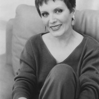 Avatar for the title's primary artist Maureen McGovern
