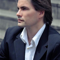 Avatar for the related artist Nicolas Horvath