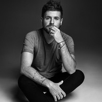 Avatar for the related artist Pablo López