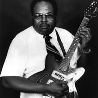 Avatar for the title's primary artist Roscoe Chenier