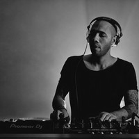 Avatar for the related artist Vinicius Honorio
