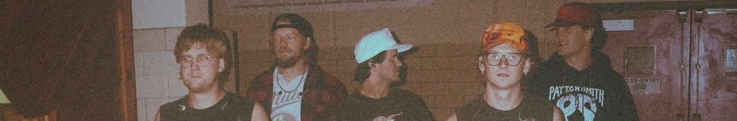Large banner image of Payton Smith linking to their artist page due to link from them being at the top of the main table on this page