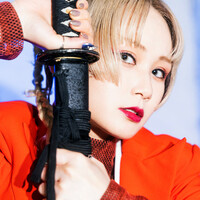 Image of Reol linking to their artist page due to link from them being at the top of the main table on this page