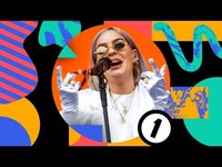 Thumbnail for the Anne-Marie - 2002 (Radio 1's Big Weekend 2019) link, provided by host site