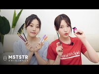 Thumbnail for the Billlie - 커스텀 30년 장인 핑크 광인과 블랙 매니아 션시스트의 신발 커스텀 도전기👟🎨🖌️ link, provided by host site
