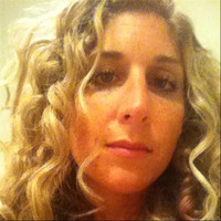 Image of Suz linking to their artist page due to link from them being at the top of the main table on this page
