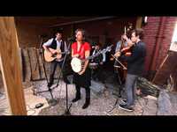 Thumbnail for the Liz Vice - Abigail Washburn - Chains (Live in an Alley) link, provided by host site