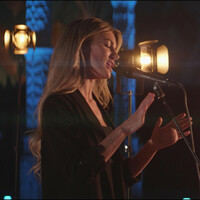 Thumbnail for the Schubert - Ave Maria link, provided by host site