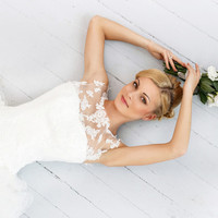 Thumbnail for the Matt Johnson - Beautiful In White link, provided by host site