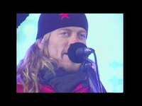 Thumbnail for the Puddle of Mudd - Blurry (Live in Times Square, New York City) New Years Eve 2005 link, provided by host site