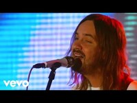 Thumbnail for the Tame Impala - Breathe Deeper (Live On Jimmy Kimmel Live! / 2020) link, provided by host site