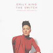 Image of Emily King linking to their artist page due to link from them being at the top of the main table on this page