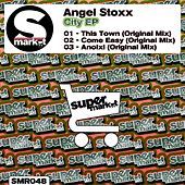 Image of Angel Stoxx linking to their artist page due to link from them being at the top of the main table on this page