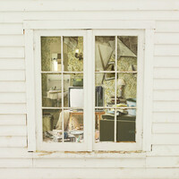 Image of Creepy Nuts linking to their artist page due to link from them being at the top of the main table on this page
