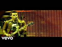 Thumbnail for the Stereophonics - Dakota (Live at V Festival, 2008) link, provided by host site