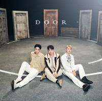Thumbnail for the FTISLAND - DOOR link, provided by host site