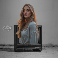 Thumbnail for the Holy - dotyk link, provided by host site