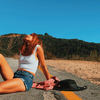 Thumbnail for the Laurie Darmon - Elle link, provided by host site