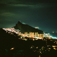 Thumbnail for the Mora - Favela link, provided by host site