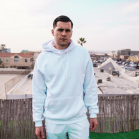 Image of Cody Ray linking to their artist page due to link from them being at the top of the main table on this page