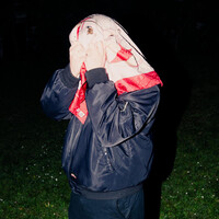 Thumbnail for the Eve - Foulard rouge link, provided by host site