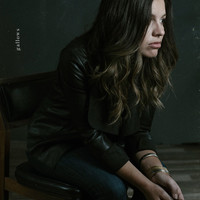 Image of Jess Ray linking to their artist page due to link from them being at the top of the main table on this page