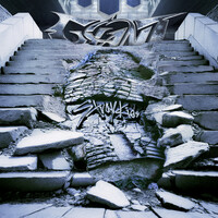 Thumbnail for the Stray Kids - GIANT link, provided by host site
