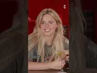 Thumbnail for the Reneé Rapp - Gives the Best Dating Advice | Cosmopolitan link, provided by host site