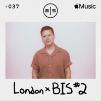 Thumbnail for the Oliver Sim - GMT (Jamie xx Remix) [Mixed] link, provided by host site