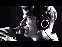 Thumbnail for the Glass Animals - Gooey (Live From Capitol Studios) link, provided by host site