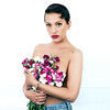 Image of Gianna linking to their artist page due to link from them being at the top of the main table on this page