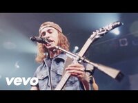 Thumbnail for the Pierce the Veil - Hell Above link, provided by host site