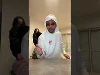 Thumbnail for the Yuval Raphael - Hey link, provided by host site