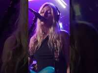 Thumbnail for the Blu DeTiger - Hey You #indiepop #bass link, provided by host site