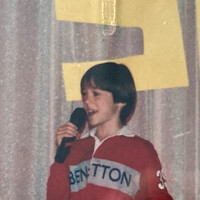 Image of Hey Kid linking to their artist page due to link from them being at the top of the main table on this page