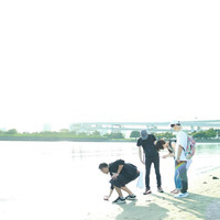 Thumbnail for the Middle - IN THE DAYS link, provided by host site
