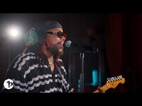 Thumbnail for the LÉON - Leon Thomas - Mutt in the 1Xtra Live Lounge link, provided by host site