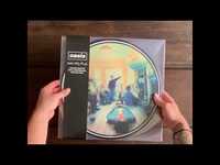 Thumbnail for the Oasis - Limited edition 25th anniversary 'Definitely Maybe' picture disc [Reveal] link, provided by host site