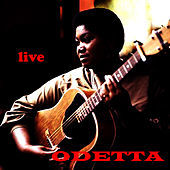 Image of Odetta linking to their artist page due to link from them being at the top of the main table on this page