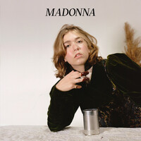 Image of Snail Mail linking to their artist page due to link from them being at the top of the main table on this page