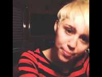 Thumbnail for the Noah Cyrus - Miley Cyrus, your a little cunt link, provided by host site