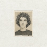 Image of Anavitória linking to their artist page due to link from them being at the top of the main table on this page
