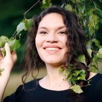 Image of Patricia Moreno linking to their artist page due to link from them being at the top of the main table on this page